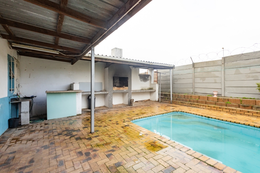 4 Bedroom Property for Sale in Northpine Western Cape
